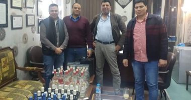 83 زجاجة للزبائن.. ضبط دليفرى خمور مختص بالتوصيل للمنازل قبل ساعات الحظر