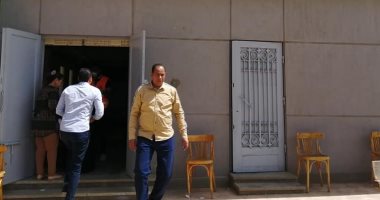 صور.. صرف المعاشات للمواطنين وتعقيم وتطهير المنشآت الحيوية بمدينة الطود