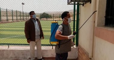 صور.. شباب الأقصر يستكملون حملات التطهير والتعقيم لمراكز الشباب لمكافحة كورونا