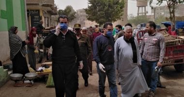 فض سوقي "دملو ومنية السباع" ببنها لحماية المواطنين من فيروس كورونا