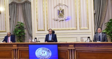صور.. رئيس الوزراء: سنتعامل بحسم مع البناء العشوائى.. وإحالة المخالفات للنيابة العسكرية