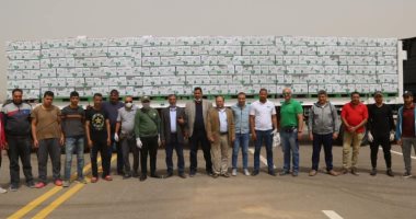 صور.. توزيع 32 ألف كرتونة مواد غذائية بكفر الشيخ مقدمة من بنك الطعام المصرى