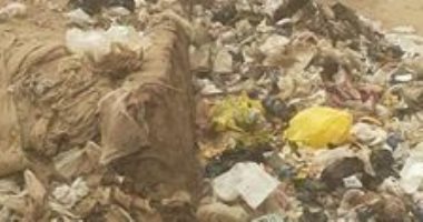  سيبها علينا .. شكوى من انتشار القمامة بمنطقة المرج الجديدة  