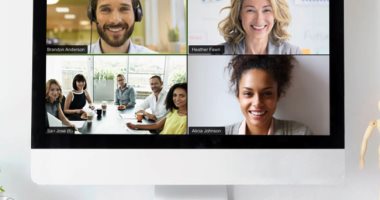 حسابات على انستجرام وتويتر مخصصة للتشجيع على اختراق اجتماعات Zoom