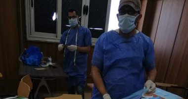 رئيس جامعة حلوان: إنتاج كمامات طبية بمستشفى بدر الجامعى لمواجهة كورونا.. صور