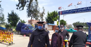  إجراءات أمنية مشددة على مداخل ومخارج قرية الهياتم بالمحلة.. صور