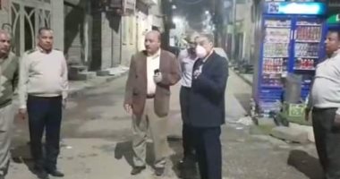 صور.. فرق فى المنيا تنفذ أعمال الرش والتطهير بالشوارع لمواجهة كورونا