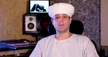 المنشد محمود التهامى عن تعاونه مع المطربة الأمريكية اليز لبيك: آمنت بمعتقدها الموسيقى