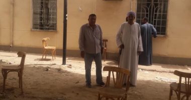 صور.. خيام وكراسى لخدمة وحماية المواطنين خلال صرف المعاشات فى الأقصر