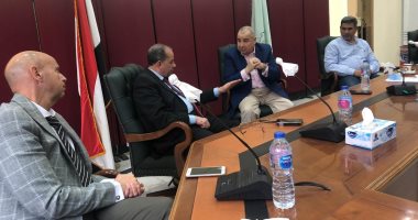 وكيل "صحة الشرقية" يناقش مع رئيس جهاز العاشر إضافة خدمات طبية بالمدينة