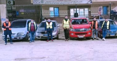 صور..“لو تقدر تساعد ساعد".. شباب زفتى بالغربية يدشنون حملة لخدمة الطوارئ الليلية