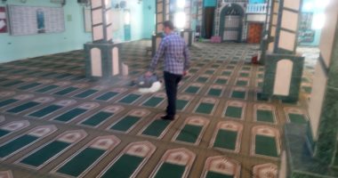 استاذ و4 طلبة بجامعة العريش يعقمون 6 منشأت ومنازل ومساجد بالعريش 