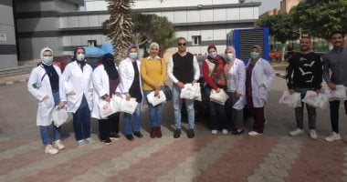 صور.. جيش مصر الأبيض فى بيوت كبار السن وأصحاب الأمراض المزمنه ببورسعيد
