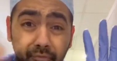 بيئة للجراثيم.. هل يحميك ارتداء القفازات فى السوبر ماركت من كورونا؟ فيديو