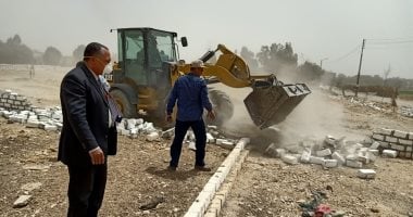 محافظ أسيوط : حملات لإزالة مخالفات البناء وتعديات الأراضى الزراعية وأملاك الدولة.. صور