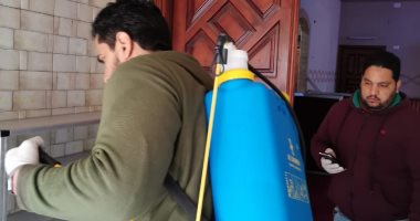 شباب قرية الغنيمية بدمياط يطهرون الشوارع ضد فيروس كورونا