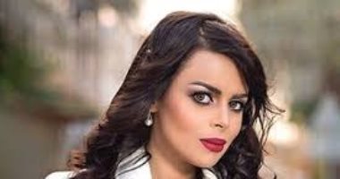 ممثلة سعودية تطالب بتجربة الأدوية الجديدة على السجناء بدلا من الفئران