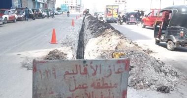 حفر خط للغاز طبيعى لتوصيل الخدمة للقنايات وقريتى شيبة والنكارية 