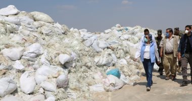 وزيرة البيئة توجه برفع تراكمات مواقع جمع المخلفات ببلبيس خلال أسبوع