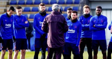 مدرب برشلونة يخطط للعودة إلى التدريبات الأربعاء قبل استئناف الليجا