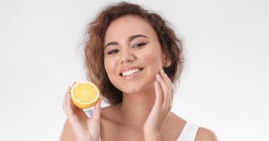 وصفات طبيعية لعلاج حب الشباب.. العسل وزيت الجوجوبا أبرزها