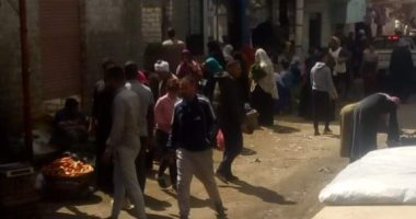 صور.. اضبط مخالفة.. إقامة سوق قرية سماكين الغرب بالشرقية رغم التحذيرات