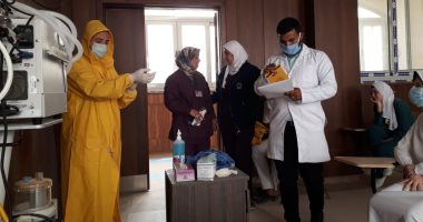 تدريب طلاب الأمتياز بتمريض حلوان على كيفية مواجهة كورونا.. صور