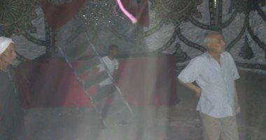 صور.. فض تجمعات لحفل زفاف فى مدينة إسنا خلال حظر التجوال جنوب الأقصر