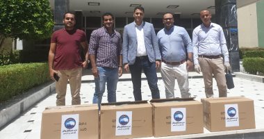 مستقبل وطن بقنا يعلن عن توفير أدوات حماية لعمال النظافة بالمحافظة.. صور