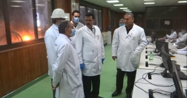 صور وفيديو.. العاملون بالتموين يعملون 24 ساعة لإنتاج السكر من البنجر