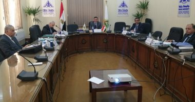 رئيس جامعة بنها يترأس لجنة اختيار عميد كلية الهندسة بشبرا