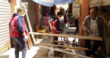 وحدة المكافحة ناقلات الأمراض تعقم سوق الضاحية ومديرية الطرق.. صور