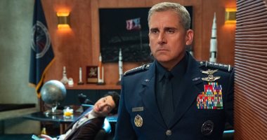 ستيف كاريل يتوسط أبطال مسلسل Space Force فى بوستر جديد