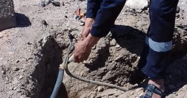 مجلس مدينة رأس غارب يكثف أعمال صيانة أعمدة الإنارة وتغيير الكشافات