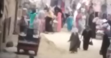 شكوى من إقامة سوق عشوائى خلف حديقة بدر بجسر السويس 