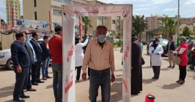 حماة وطن بالبحيرة يقيم بوابات تعقيم بمقرات المعاشات لمواجهة كورونا.. صور