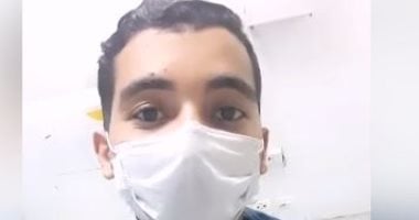 هيروح كورونا ويجى رمضان.. ممرض ينشد بالكمامة متفائلا بزوال الوباء.. فيديو