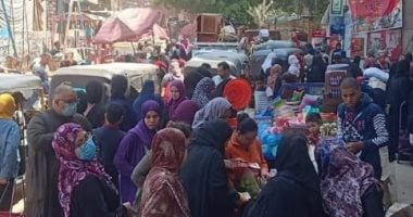 امسك مخالفة..  شكوى من التزاحم بسبب إقامة سوق الثلاثاء بالمرج