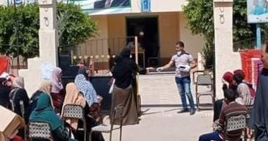 كاريكاتير صحيفة سعودية.. خروجك من بيتك يصيبك بكورونا