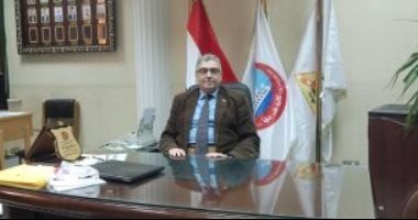 رئيس المستشفيات الجامعية ببنها: انتداب 20 طبيبا استشاريا للعمل بمستشفيات العزل
