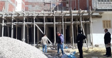 صور.. ضبط وإيقاف العمل فى 7 مبانى مخالفة وإحالتها للنيابة بمطروح