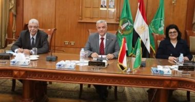 مجلس جامعة المنوفية يتبرع بربع مرتبه لصندوق تحيا مصر لمدة ثلاثة أشهر