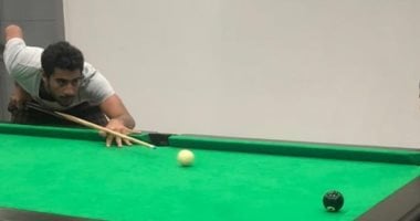 أحمد ياسر ريان بيلعب بلياردو خلال توقف النشاط الرياضى بسبب كورونا