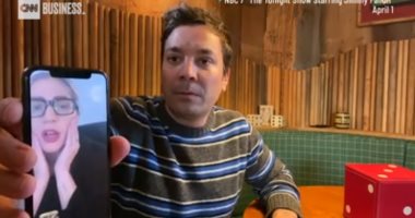 بمكالمة FaceTime.. جيمي فالون يفاجئ ليدى جاجا بالظهور أمام الجمهور.. فيديو وصور