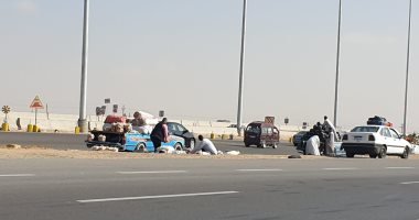 قارئ يشكو تجمع للباعة الجائلين قرب البوابات الجديدة في طريق السويس