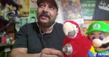 الكوميديان محمد ثروت يتحول لـ"طبيب" فى فيديو جديد عبر تيك توك