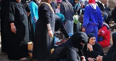 خوفا من كورونا.. شكوى من زحام شديد بسوق برهيم بمنوف 