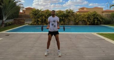فيديو.. أوسة يخوض تدريبات على حمام السباحة