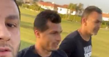 الحضرى وحامد وميدو يواصلون تدريبات تحدى الكورونا.. فيديو