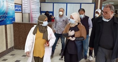 صور.. نائب محافظ مطروح تتفقد المستشفى العام لمتابعة انتظام العمل وتحفيز العاملين